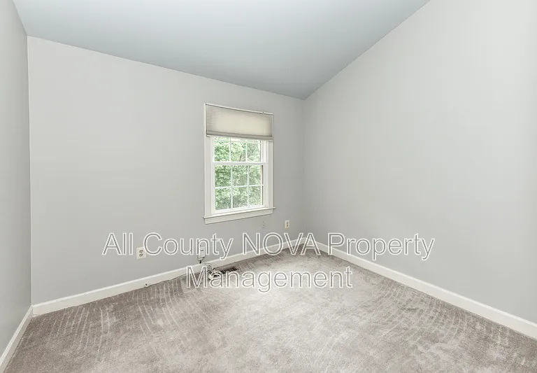 6006 Kelsey Ct — Photo 16