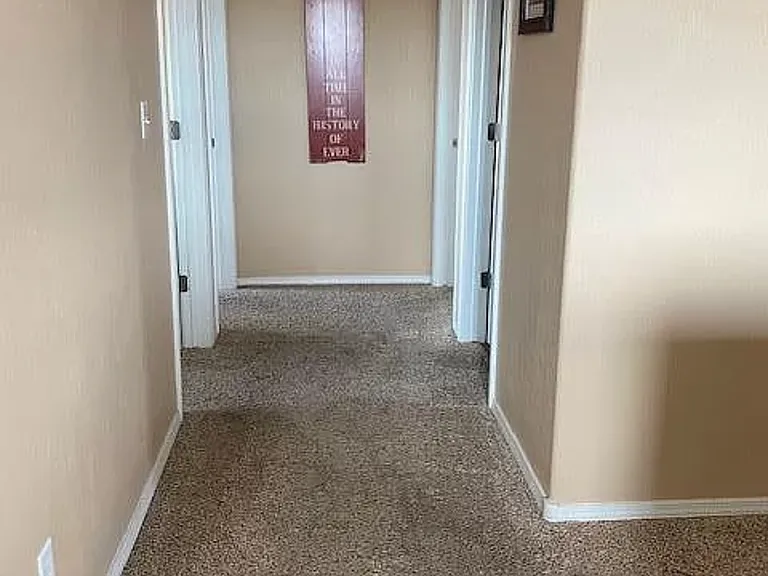 2335 Vista De Colinas Dr SE — Photo 10