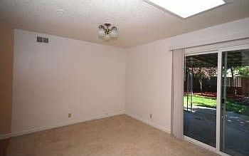 4th image of 7596 Ashford Way