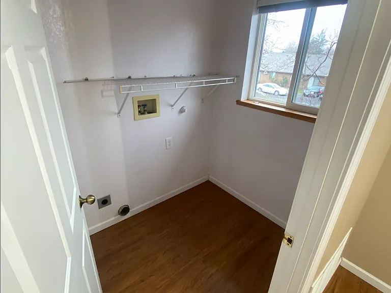 NE Cedar Ave — Photo 10