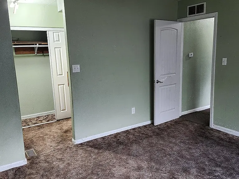 4192 Rewana Way — Photo 16