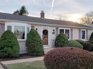 79 Crompton Ave, West Warwick, RI 02893