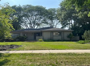 4325 Brandywyne Dr, Troy, MI 48098