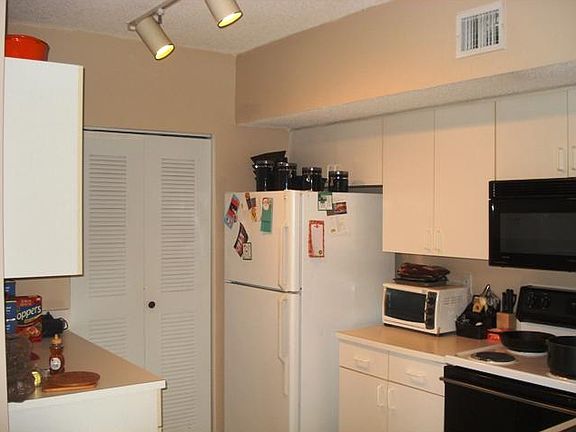 5th image of 1610 42nd Cir #211