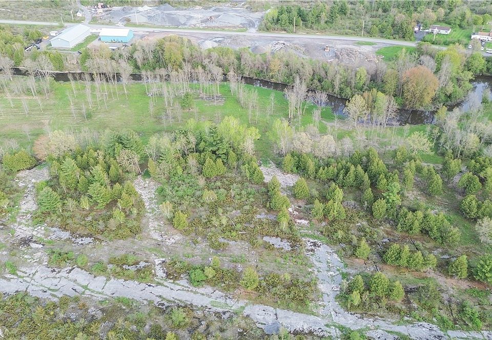 1st image of Thompson Trail Dr
