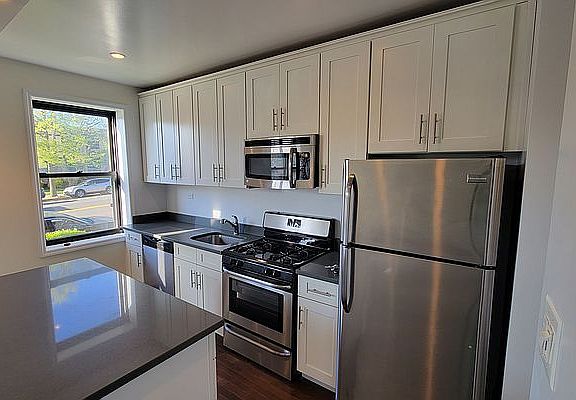 3rd image of 22-03 76th St #C-1