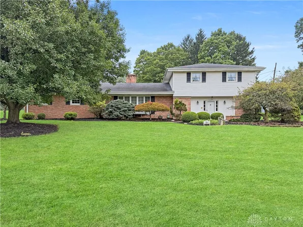 964 Bon Air Dr, Urbana, OH 43078