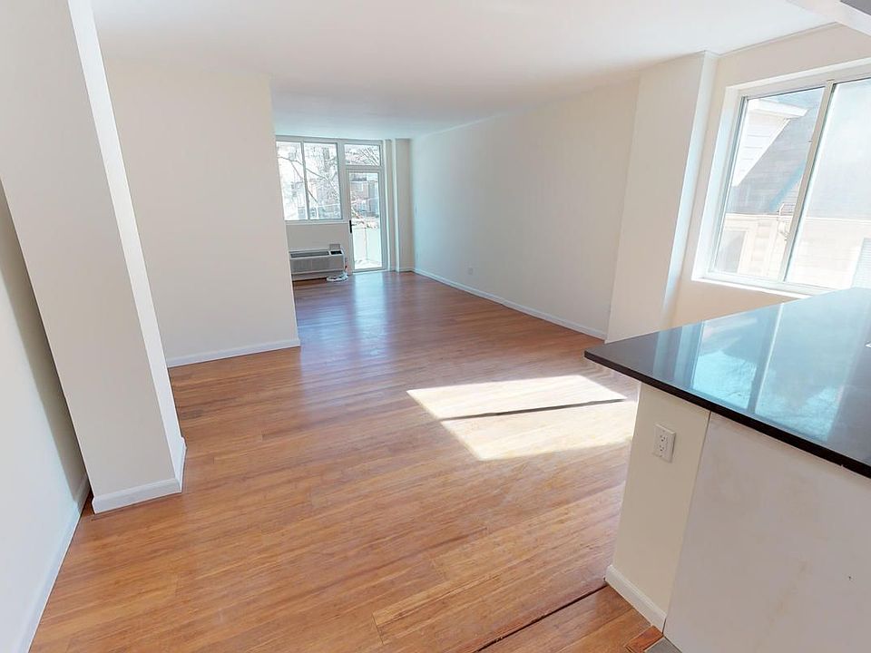 1st image of 82-76 116th St #202