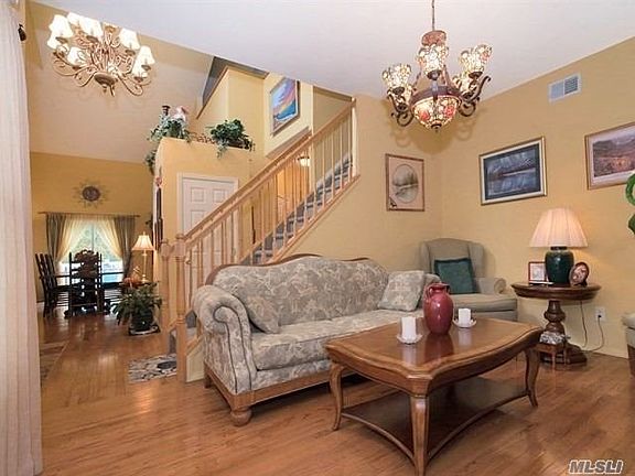 5th image of 148 Kettles Ln