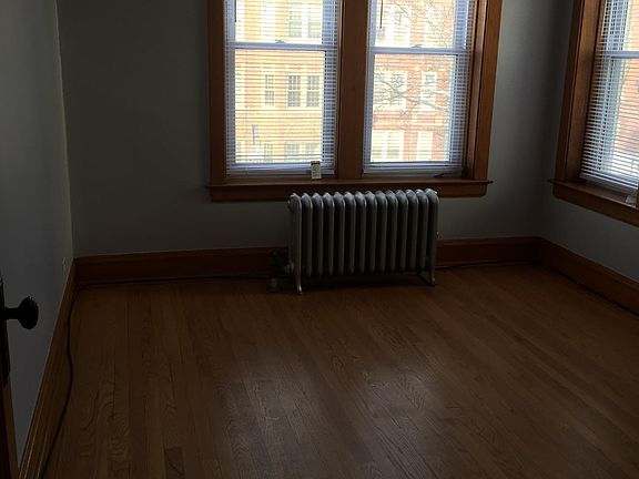 5th image of 3327 N Lamon Ave