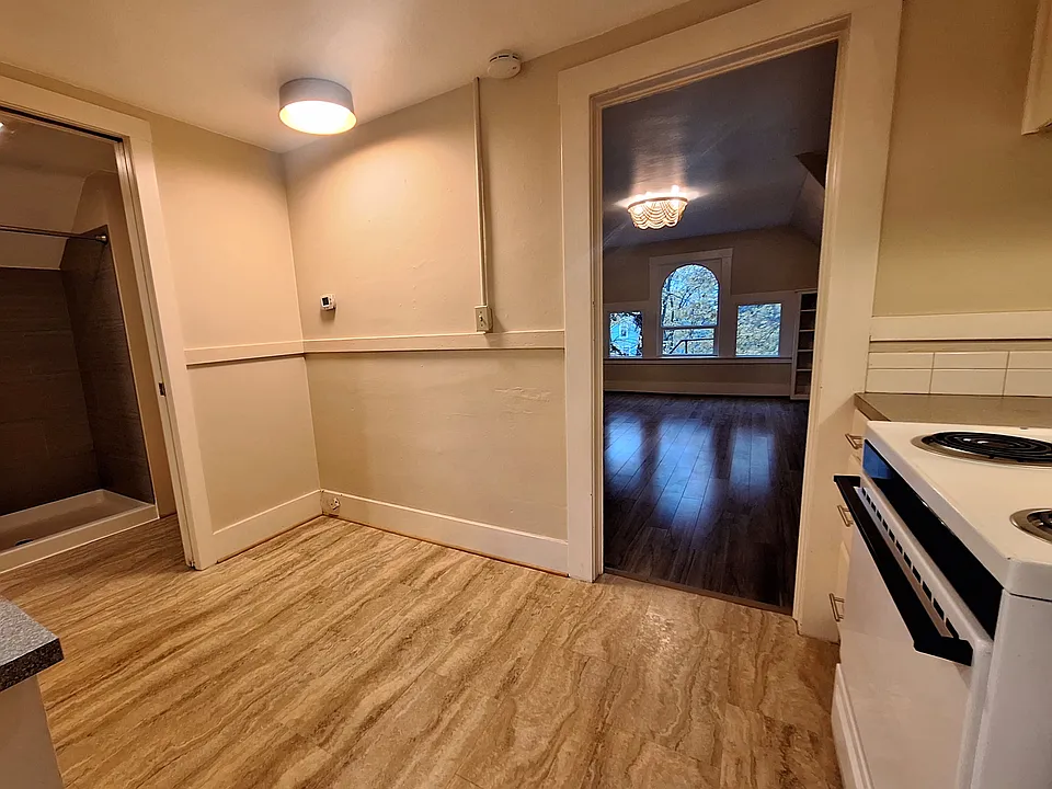 Space for kitchen table