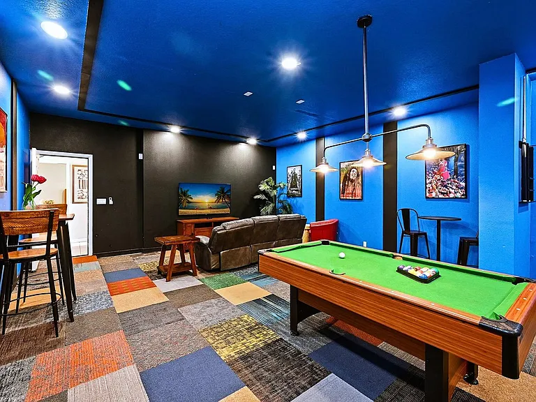 Building's Lounge