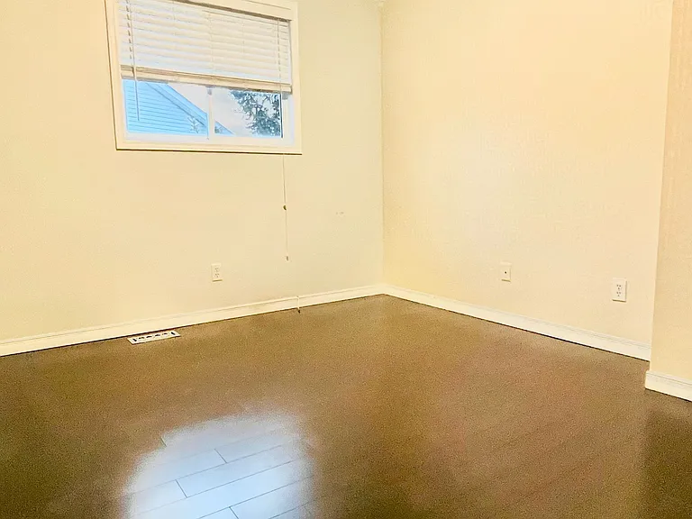 172 Springfield Pl — Photo 12