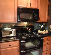 6742A Irongate Dr, Fayetteville, NC 28306