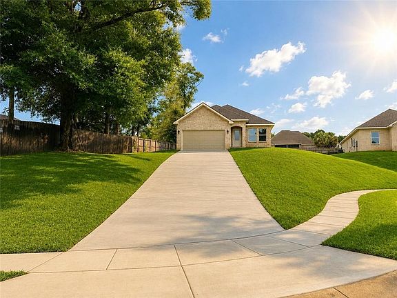 2nd image of 10100 Sable Ridge Dr