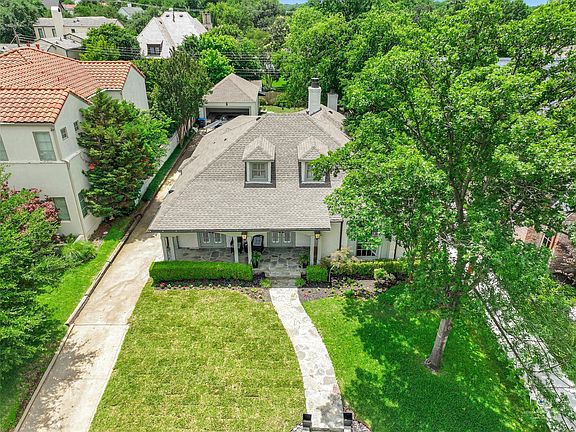 3rd image of 3609 Park Hill Dr