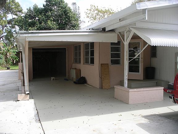 2nd image of 112 Jessica St N
