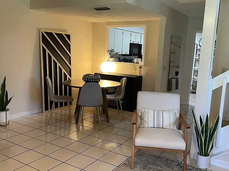 100 Lakewood Village Cir — Photo 3