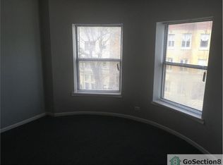 6221 S Dorchester Ave #3, Chicago, IL 60637
