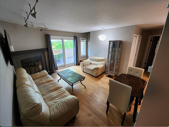 3rd image of 3765 Birchwood Dr APT 55