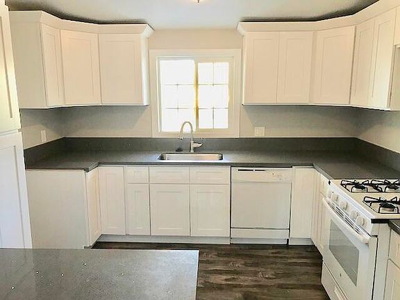 5th image of 1120 W Avenue J12