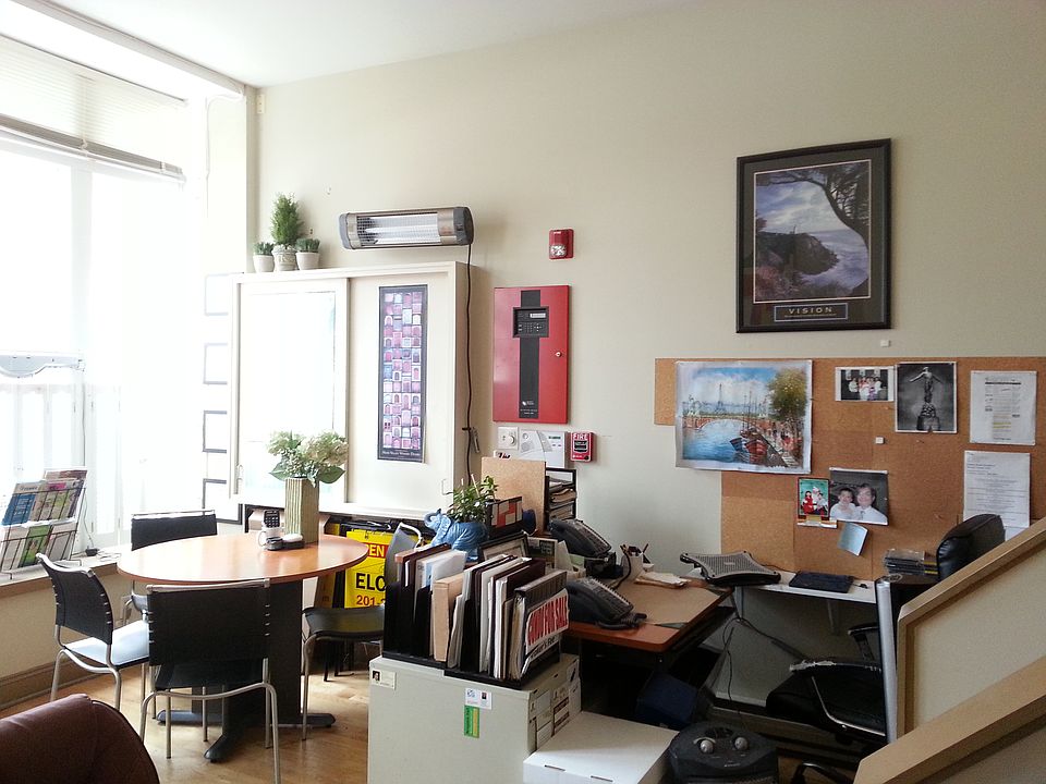 2nd image of 93 Erie St #0