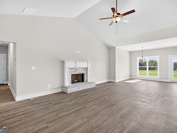 4th image of 2577 Bethany Bowersville Rd #7