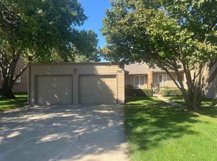 702 Hespe Dr, Norfolk, NE 68701