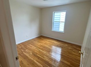 326 High St #1, Elizabeth, NJ 07202