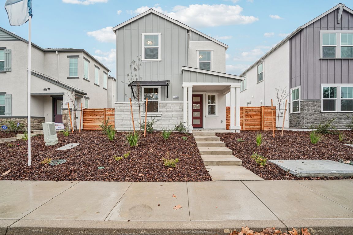 Jacinto Ave-S0201-001.jpg