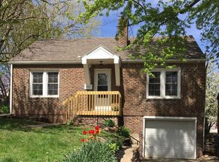 923 Pleasant View Dr, Des Moines, IA 50315