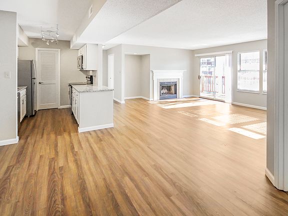 4th image of 315 Shirley Ridge Dr #324