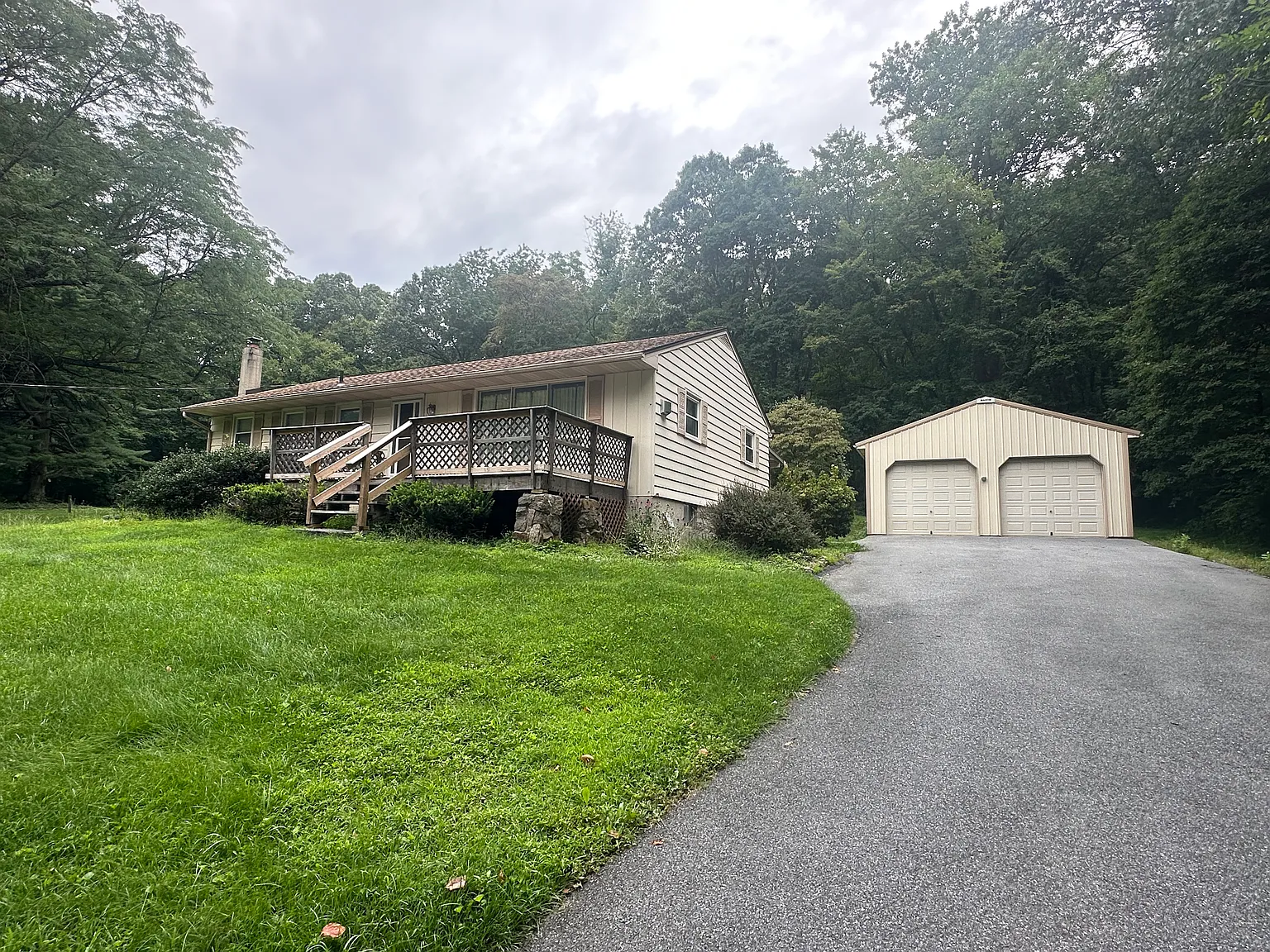 3 bed, 1260 sqft, $2,600 — Photo 3