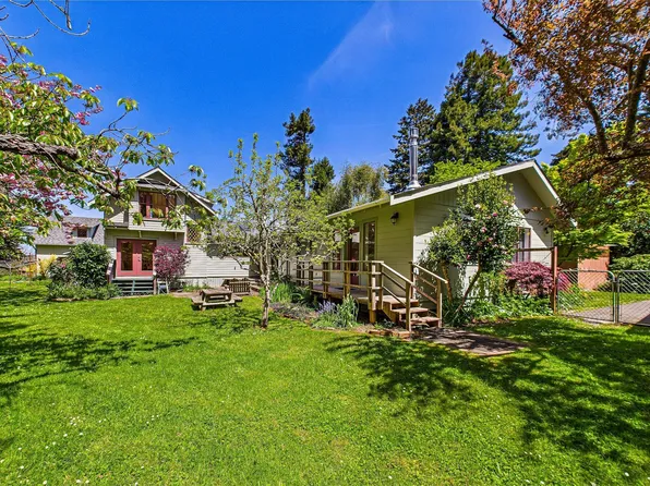 3472 Mitchell Heights Dr, Eureka, CA 95503