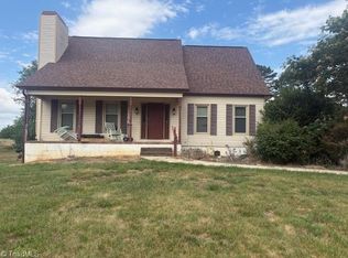 123 Valley Oaks Dr, Advance, NC 27006