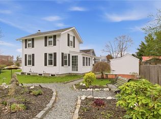 9 Leslie Ave, Barrington, RI 02806