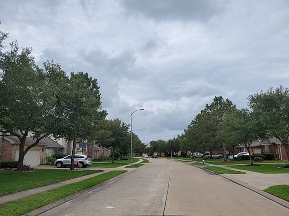 2nd image of 5123 Shadow Breeze Ln
