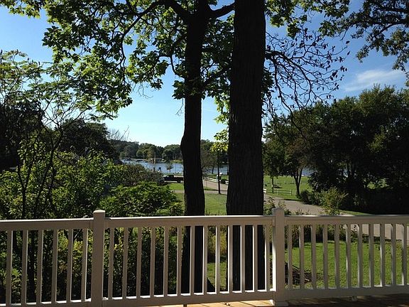 3rd image of 28641 W Fox River Dr