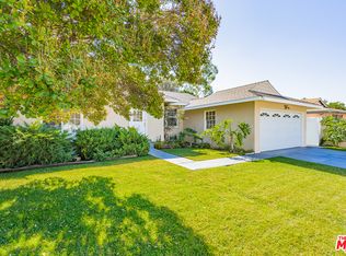 19106 Friar St, Reseda, CA 91335