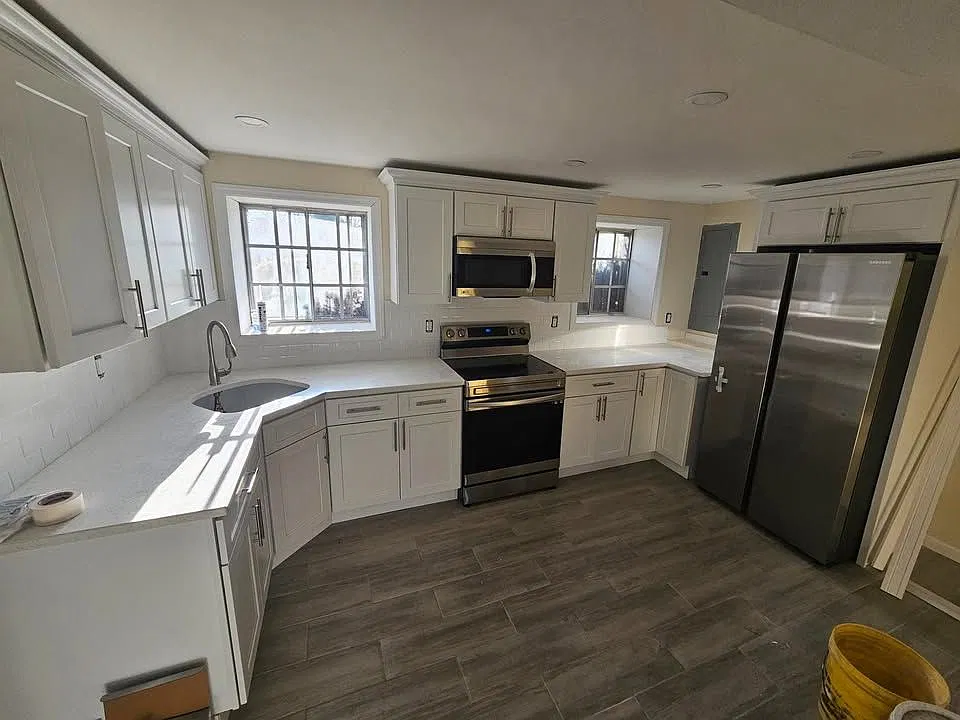 2 bed, 1.0 bath, 1000 sqft, $2,600 — Photo 1