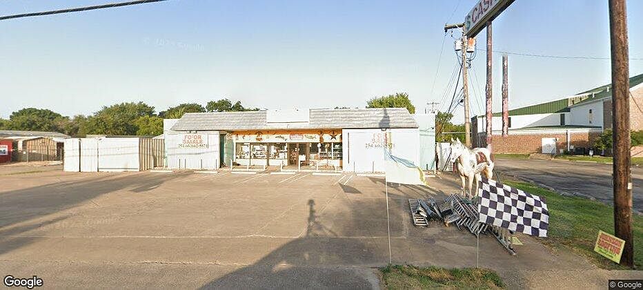 1st image of 3031 N Robinson Dr