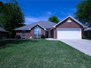 2203 Ridgewood Dr, Bridgeport, TX 76426