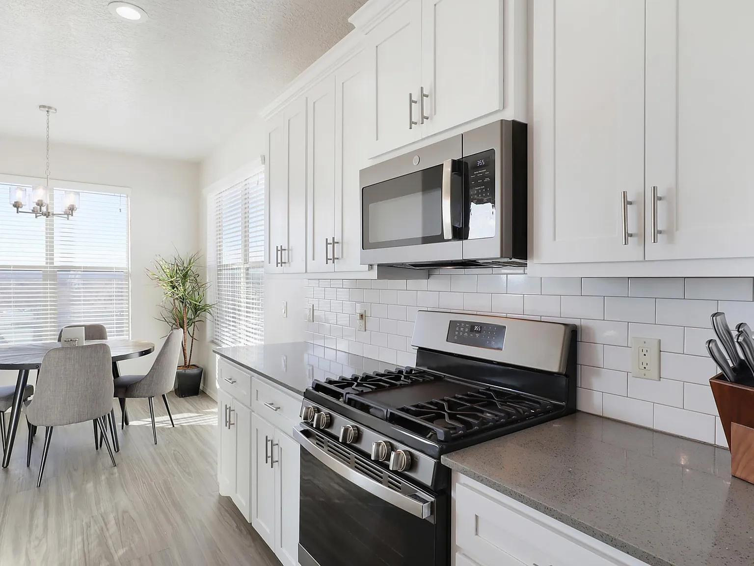 3 bed, 1731 sqft, $2,750 — Photo 3