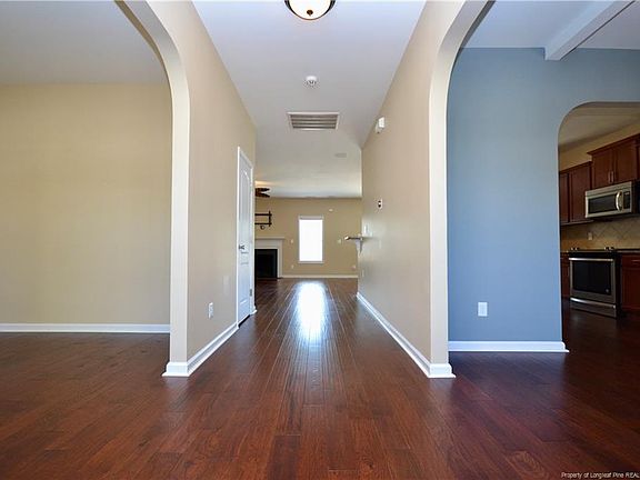2nd image of 155 Wedgefield Dr