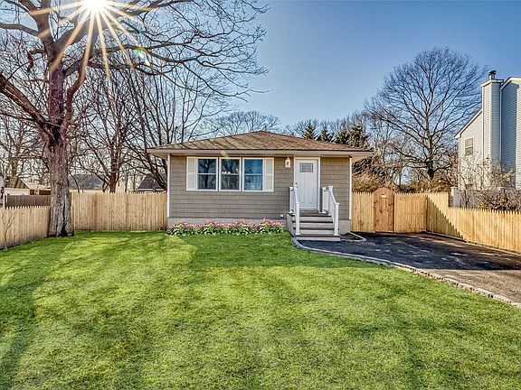 2nd image of 16 Bonny Dr