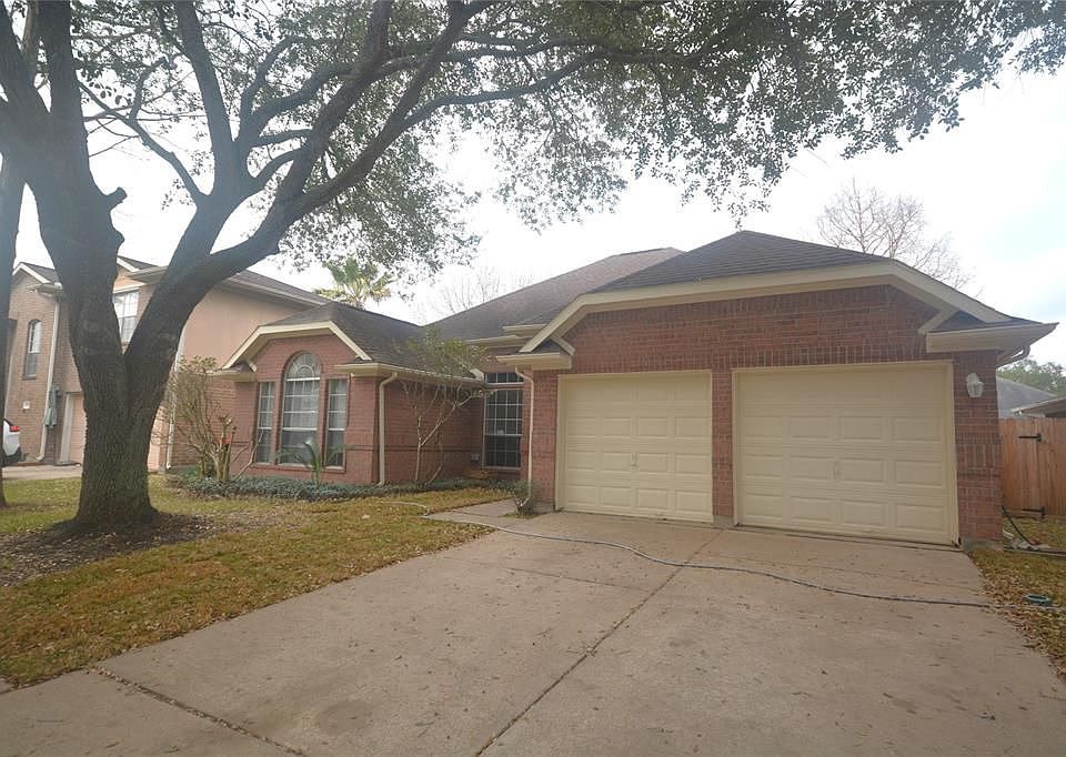 1st image of 1622 Regal Blue Ct