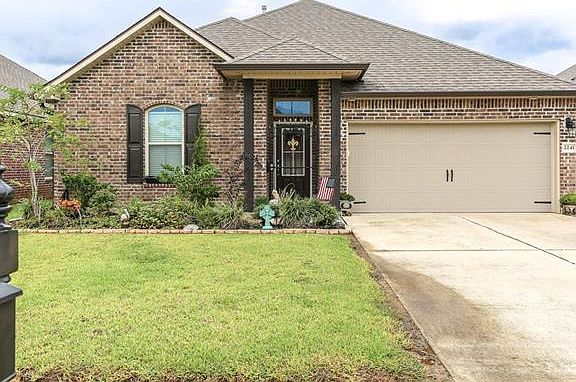 2nd image of 2241 N Lake Michele Cir