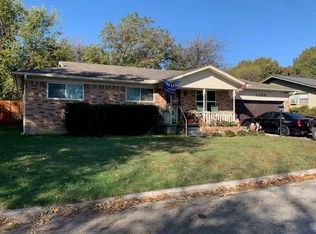 1304 S Cliff St, Decatur, TX 76234