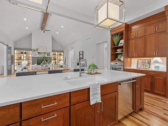 4th image of 2012 N Veranda Cir