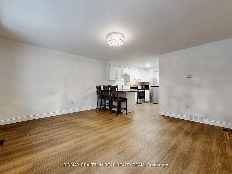 1129 Cannon St E #C1 — Photo 7